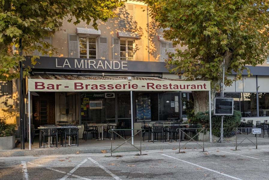 restaurant-amp;-bar-la-mirande