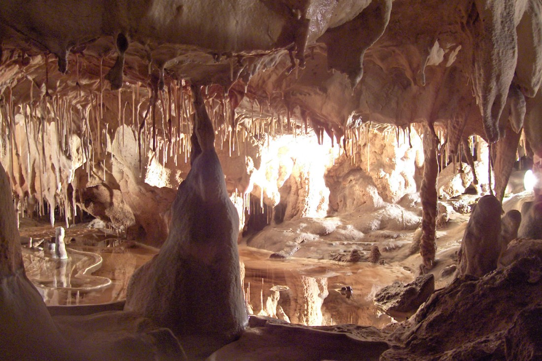 Les Grottes de Thouzon